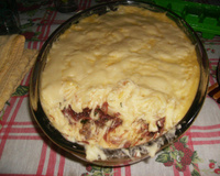 Escondidinho de mandioca com carne seca