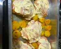 Coxa e sobrecoxa de frango assado