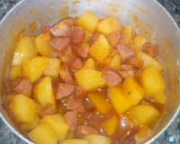 Ensopado de linguiça com batata