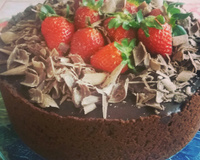 Torta de morango com chocolate