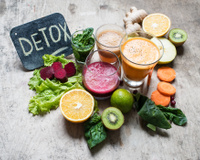 O que ninguém te contou sobre suco detox e seus possíveis benefícios à saúde; vale mesmo a pena consumir a bebida?