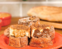 Aqui em casa comemos essa RABANADA RECHEADA durante todo o mês de dezembro e a receita é bem fácil