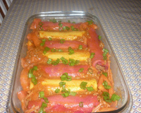 Panquecas coloridas ao molho