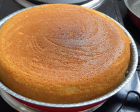 Sem micro-ondas, air fryer ou forno: aprenda a fazer um bolo esponja de frigideira fofinho e delicioso