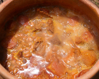 Feijoada na panela de barro