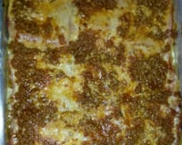 Lasanha de carne moída e molho branco