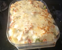 Batata gratinada com brócolis e bacon