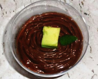 Mousse de abacate com cacau