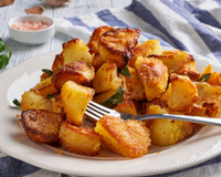 Batata empanada crocante (impossível comer uma só!): receita simples de fazer fica macia por dentro e muito saborosa