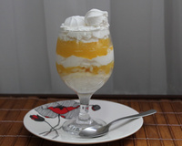 Suspiros com creme de maracujá