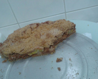Cuca de banana com doce de leite