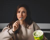 Sou nutricionista e garanto: "Há muitas razões para sentir desejo de comer, mas está claro que a restrição não ajuda"
