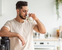 Julio Cesar, neurocientista: "O leite é ou não é inflamatório? Esse estudo avalia outros 52 estudos e o resultado foi que para a grande maioria das pessoas que não tem nenhum tipo de problema alérgico, o leite não é inflamatório"