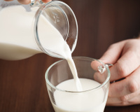 Leite: 4 benefícios para a saúde