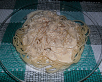 Macarrão com molho branco fácil