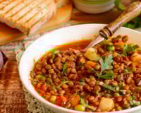 Por que adicionar vinagre na panela ao cozinhar lentilhas e qual a sua função?