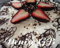 Torta de Chantilly com Morangos