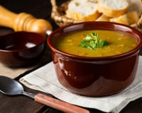 Caldo verde com ervilha