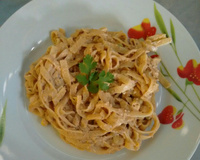 Macarrão com sardinha ou macarrão preguiçoso