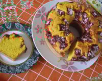 Bolo de fubá com cenoura e goiabada