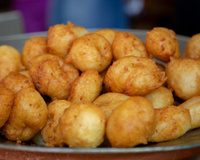 Bolinho de mandioca crocante