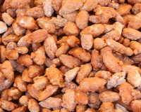 Amêndoas caramelizadas feitas em casa: a receita simples que fica pronta em poucos minutos