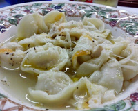 Capeleti in brodo à la George
