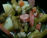 Quiabo com lingüiça