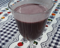 Pau na coxa (vinho com leite condensado)