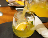 Ponche de frutas alcoólico