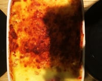 Lasanha com molho branco e bolonhesa