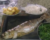 Taínha recheada assada