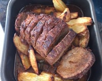 Carne assada ao molho de cerveja preta