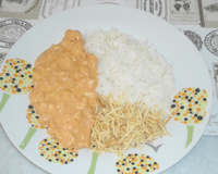 Estrogonofe de frango simples e delicioso