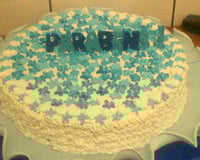 Pão-de-ló super fácil com creme de abacaxi