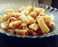 Macarrão com linguiça de churrasco rapidão