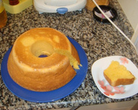 Bolo de fubá cremoso