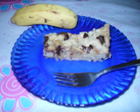Torta de banana com pedaços de chocolate