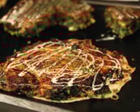 Okonomiyaki - Prato Típico de Osaka - Japão