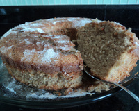 Bolo de banana com casca