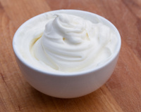 Faça creme de leite caseiro com apenas 3 ingredientes
