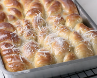 Esse pão doce de leite condensado é tão gostoso (e fácil!) que não sobra nem farelo