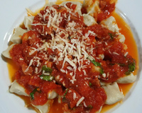 Nhoque de batata doce ao molho sugo