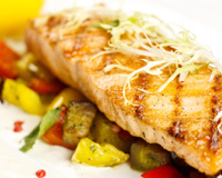 Dê mais sabor ao peixe com este truque fácil de Ángel León, chef com três estrelas Michelin