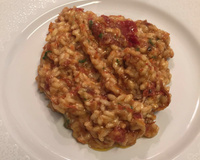 Risoto com tomate seco, mussarela e rúcula da Tam