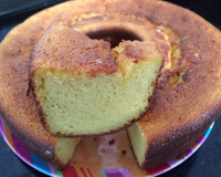 Bolo de fubá com queijo canastra