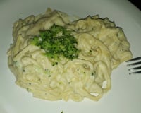 Molho branco com requeijão e brócolis