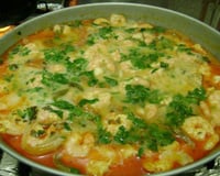 Moqueca de peixe ao molho de camarão