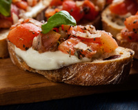 Esse aperitivo de rico vai deixar todos os seus convidados impressionados: aprenda como fazer gastando pouco!