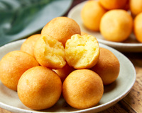 Bolinho de batata-doce crocante e cheio de proteína: receita prática fica pronta em 15 minutos na airfryer